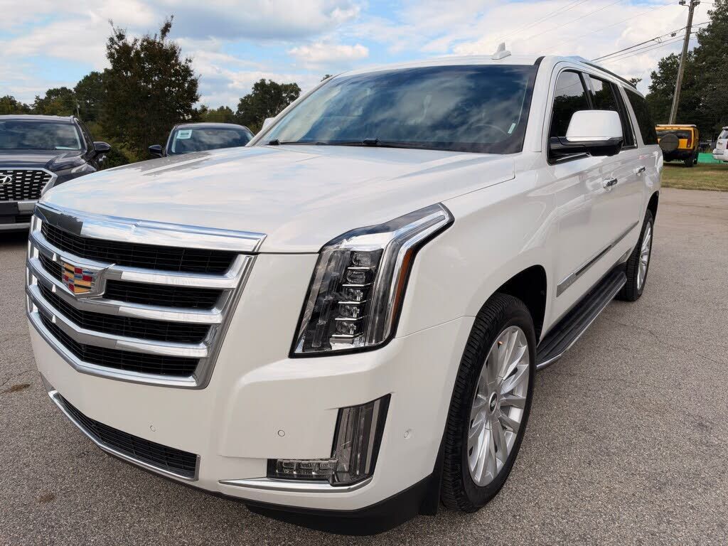 2017 CADILLAC Escalade ESV