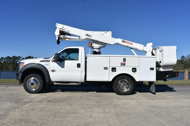2012 FORD F-550