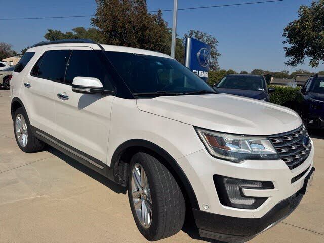 2016 FORD Explorer