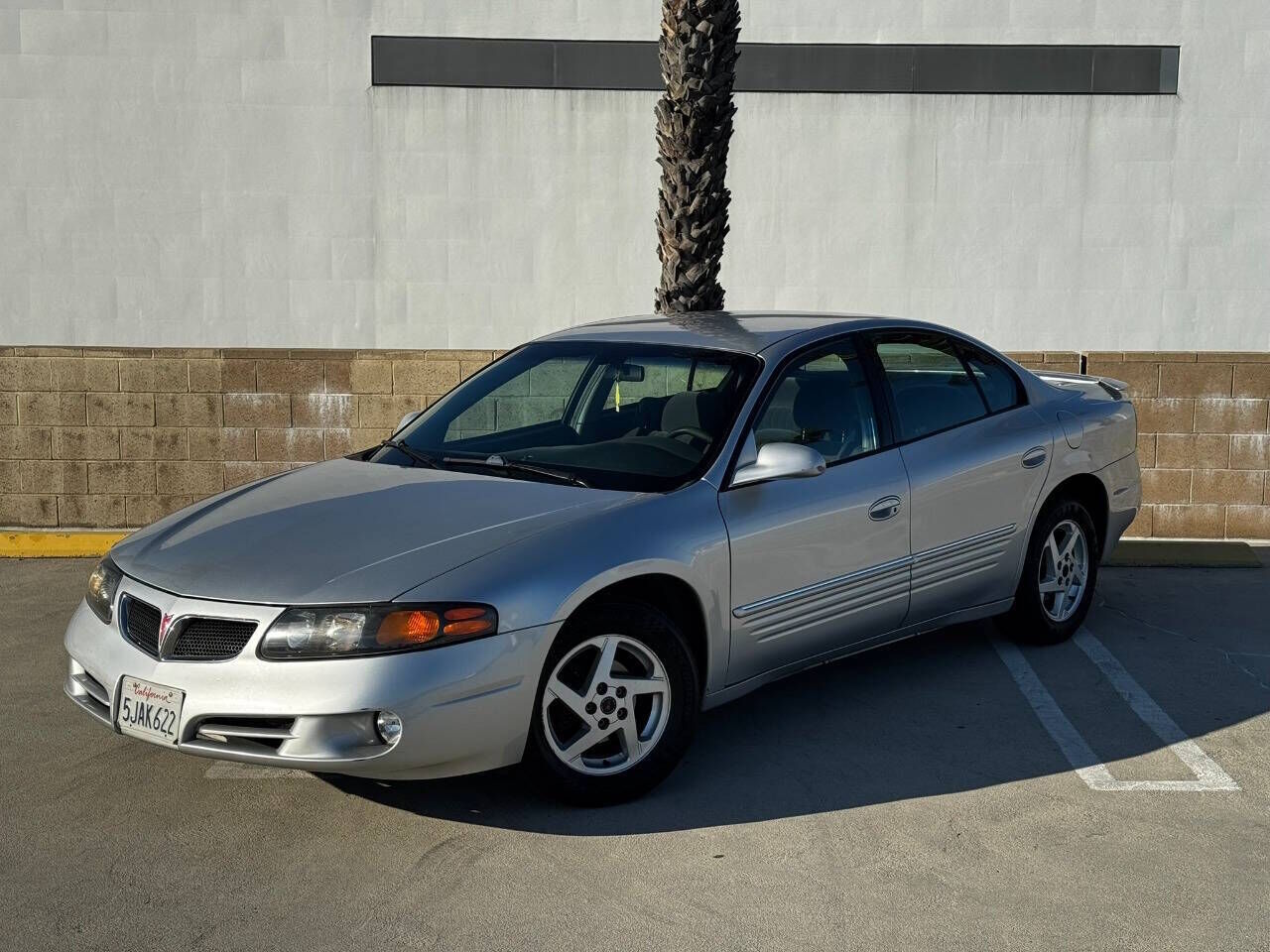 2003 PONTIAC Bonneville