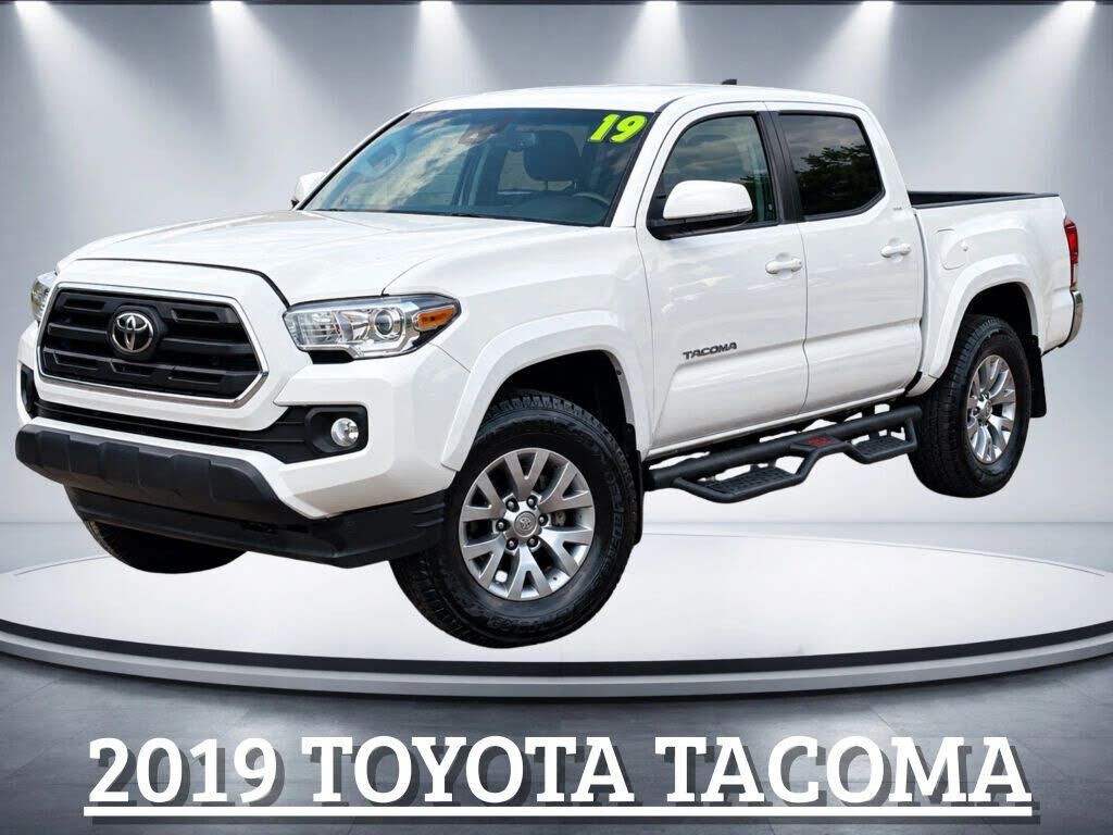 2019 TOYOTA Tacoma