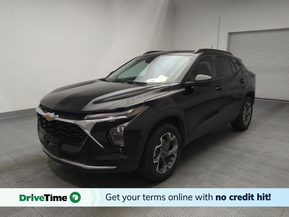 2025 CHEVROLET Trax
