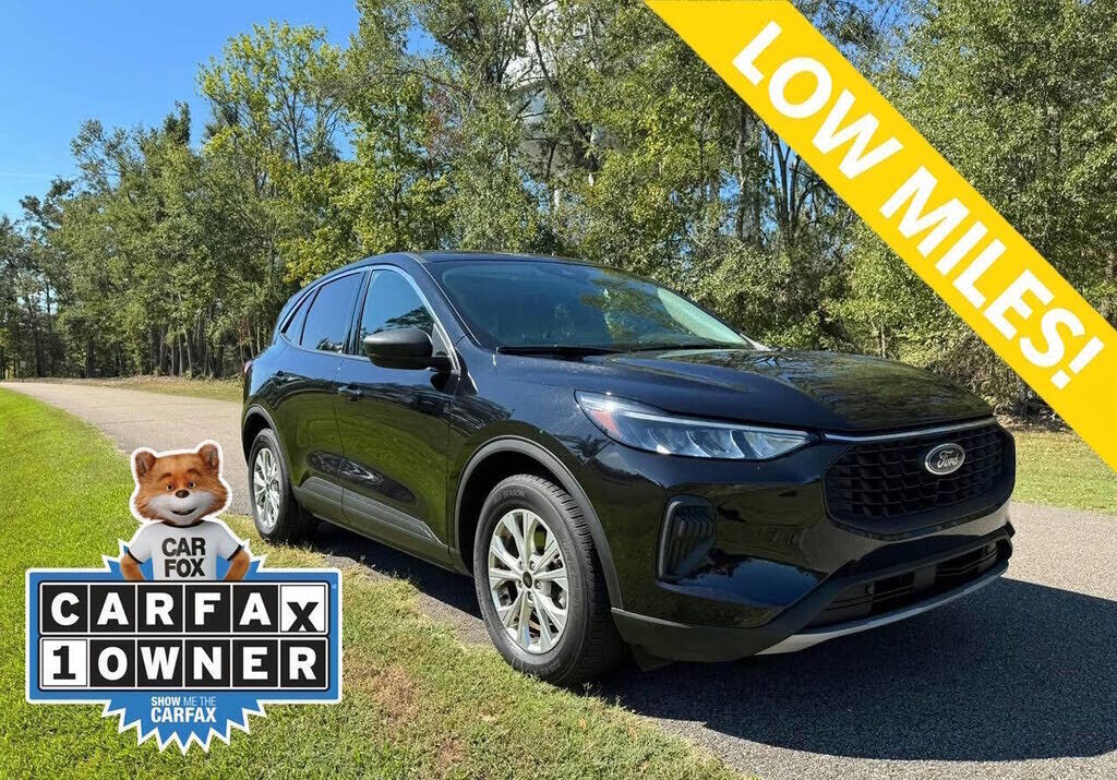 2024 FORD Escape