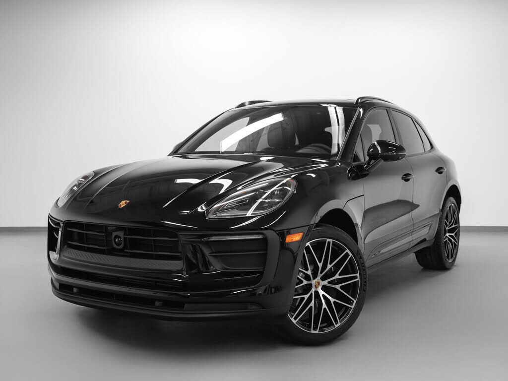 2026 PORSCHE Macan