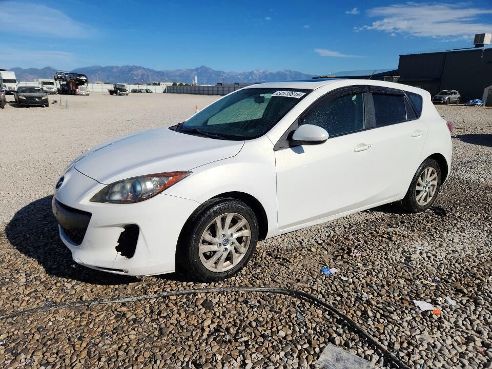 2013 MAZDA Mazda3