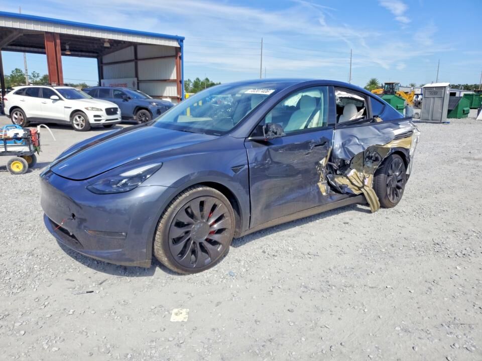 2022 TESLA Model Y
