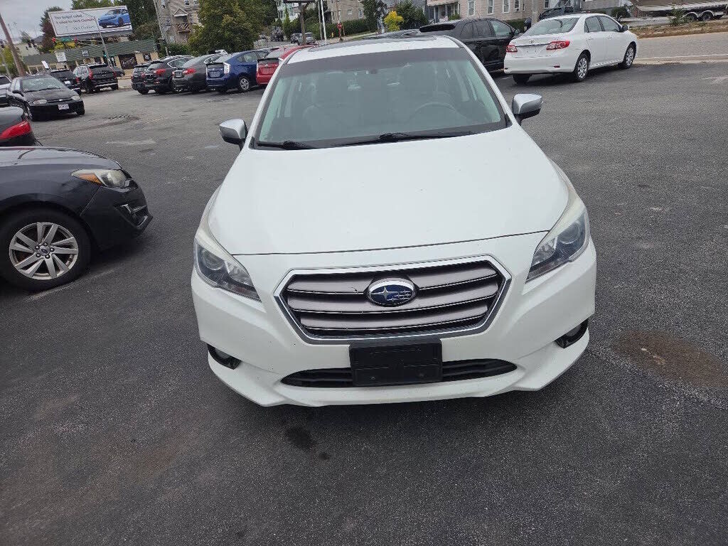 2017 SUBARU Legacy