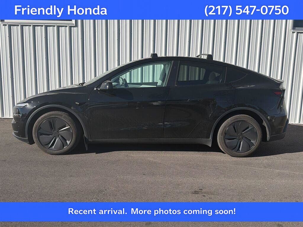 2026 TESLA Model Y