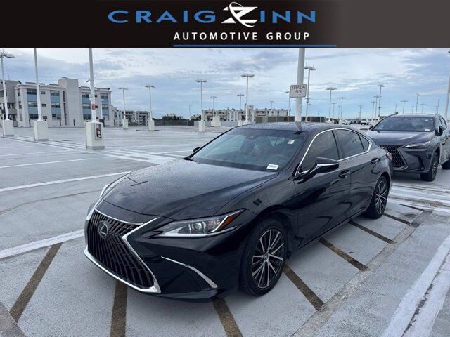 2025 LEXUS ES