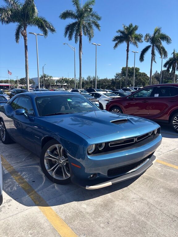 2021 DODGE Challenger