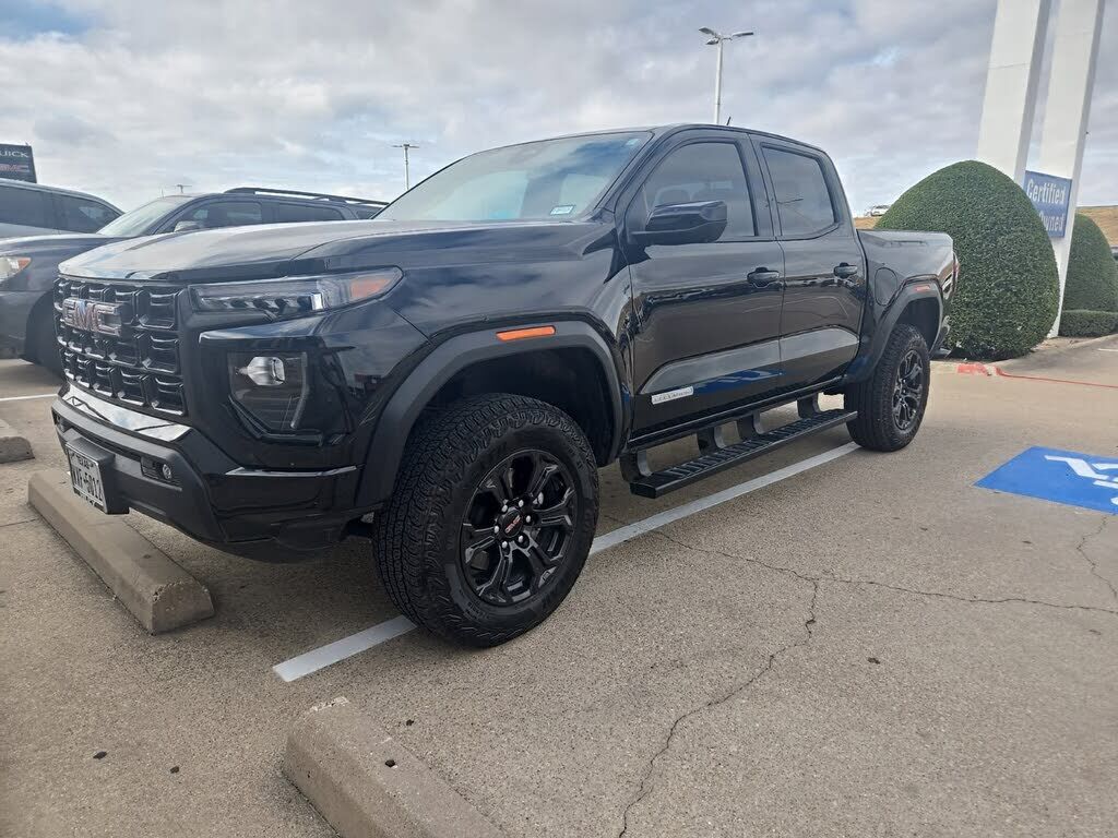 2025 GMC Canyon