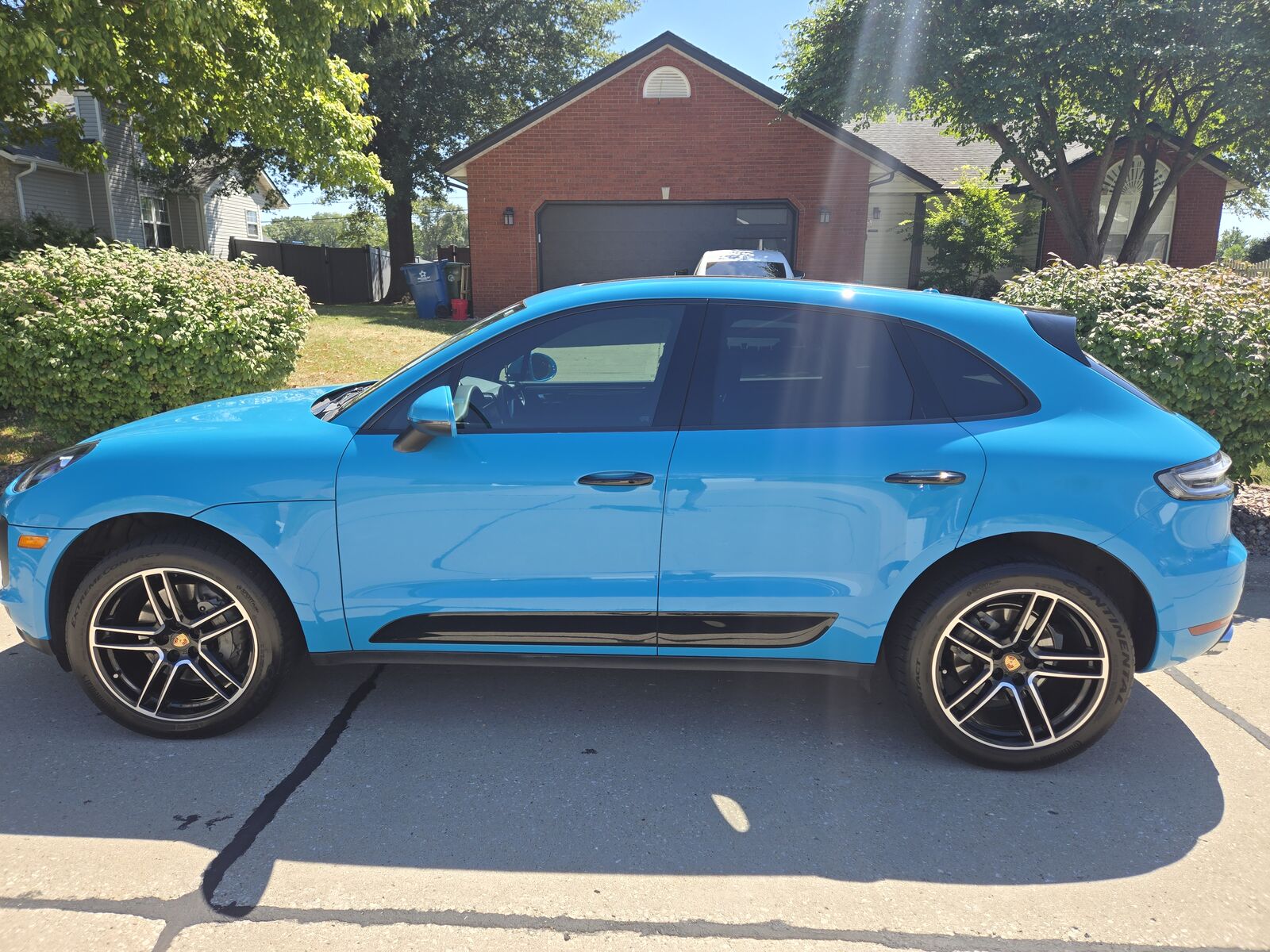 2021 PORSCHE Macan
