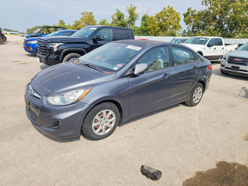 2012 HYUNDAI Accent