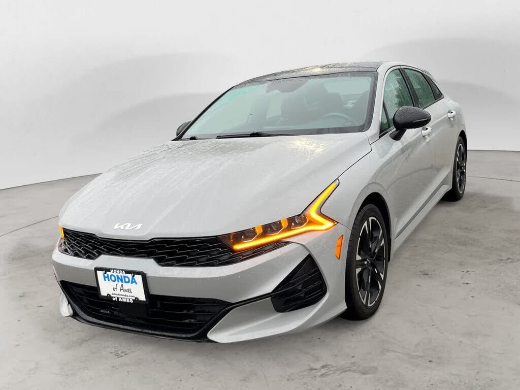 2022 KIA K5