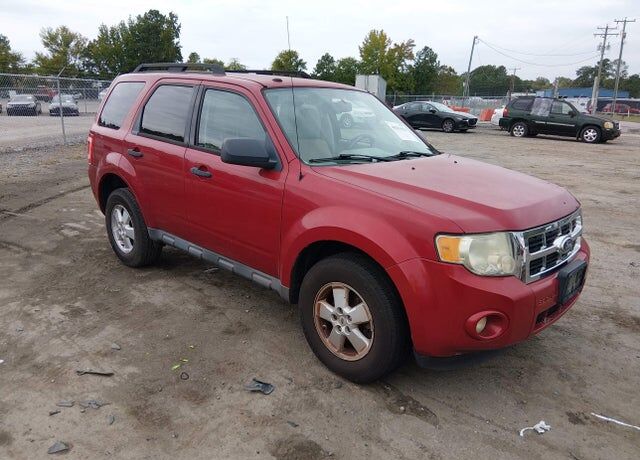 2010 FORD Escape