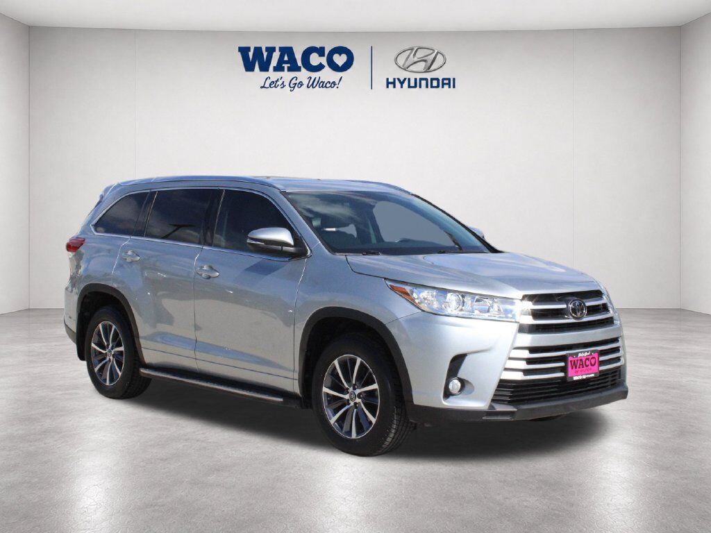2017 TOYOTA Highlander
