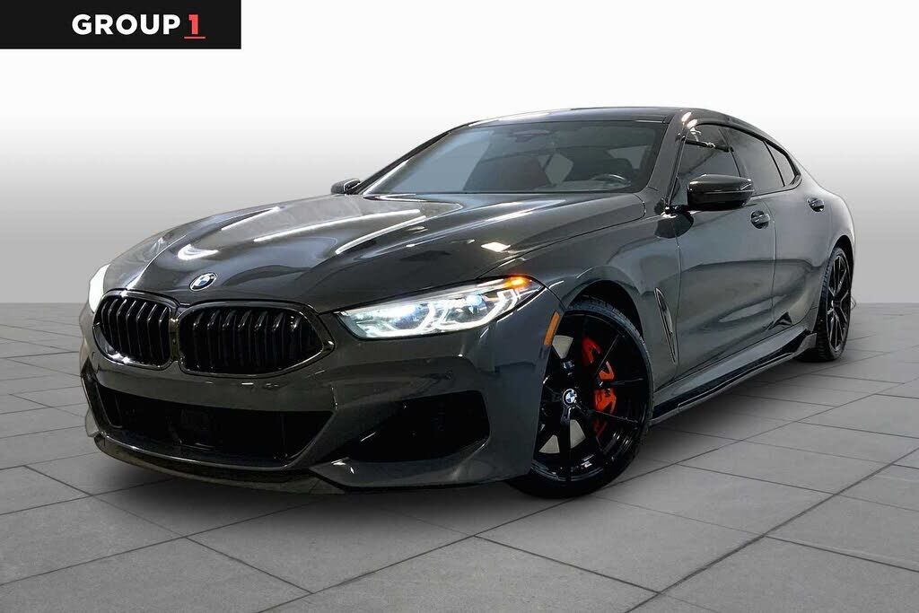 2022 BMW M8