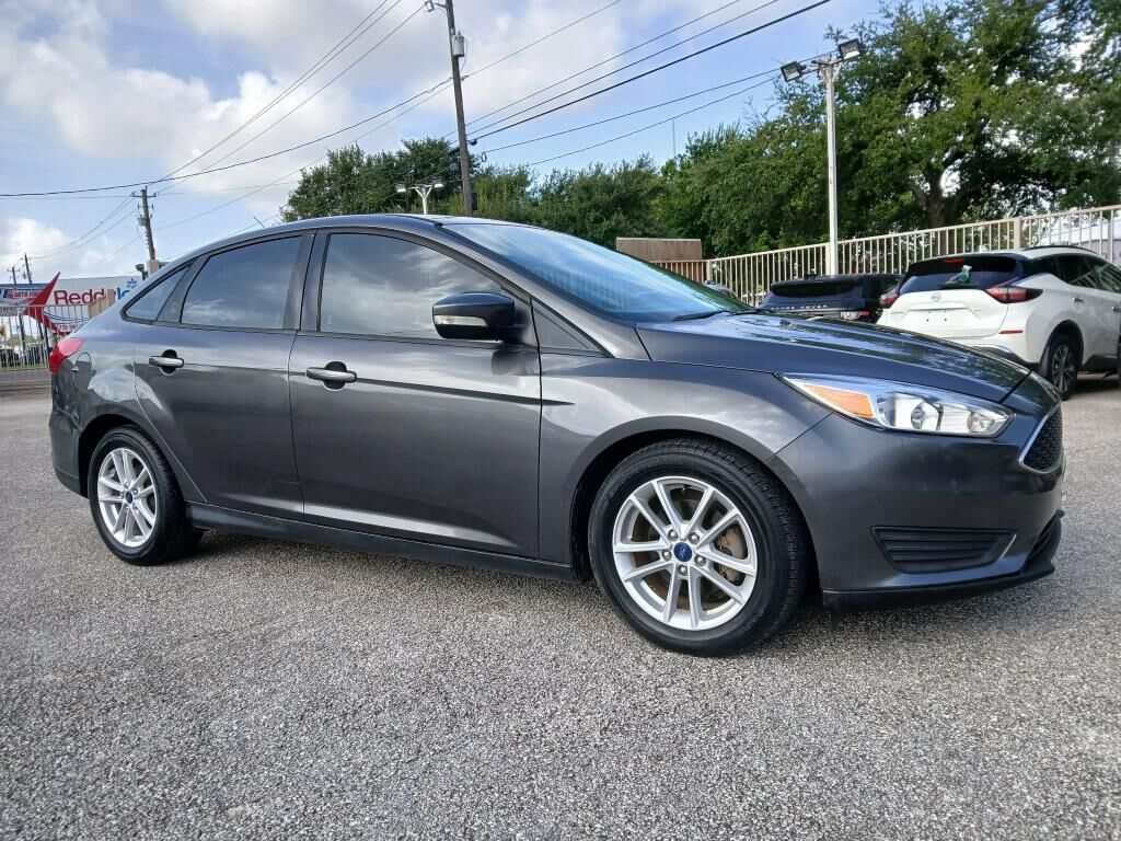 2017 FORD Focus