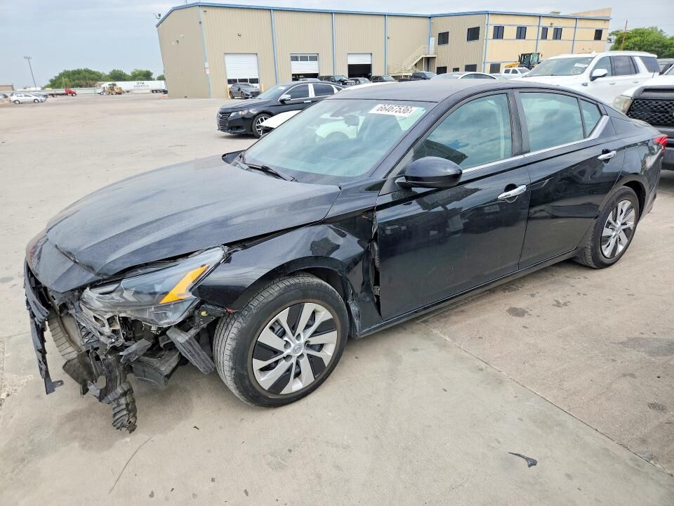 2023 NISSAN Altima