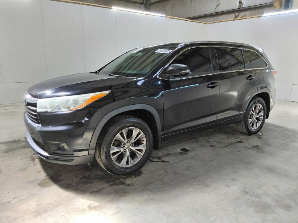2015 TOYOTA Highlander