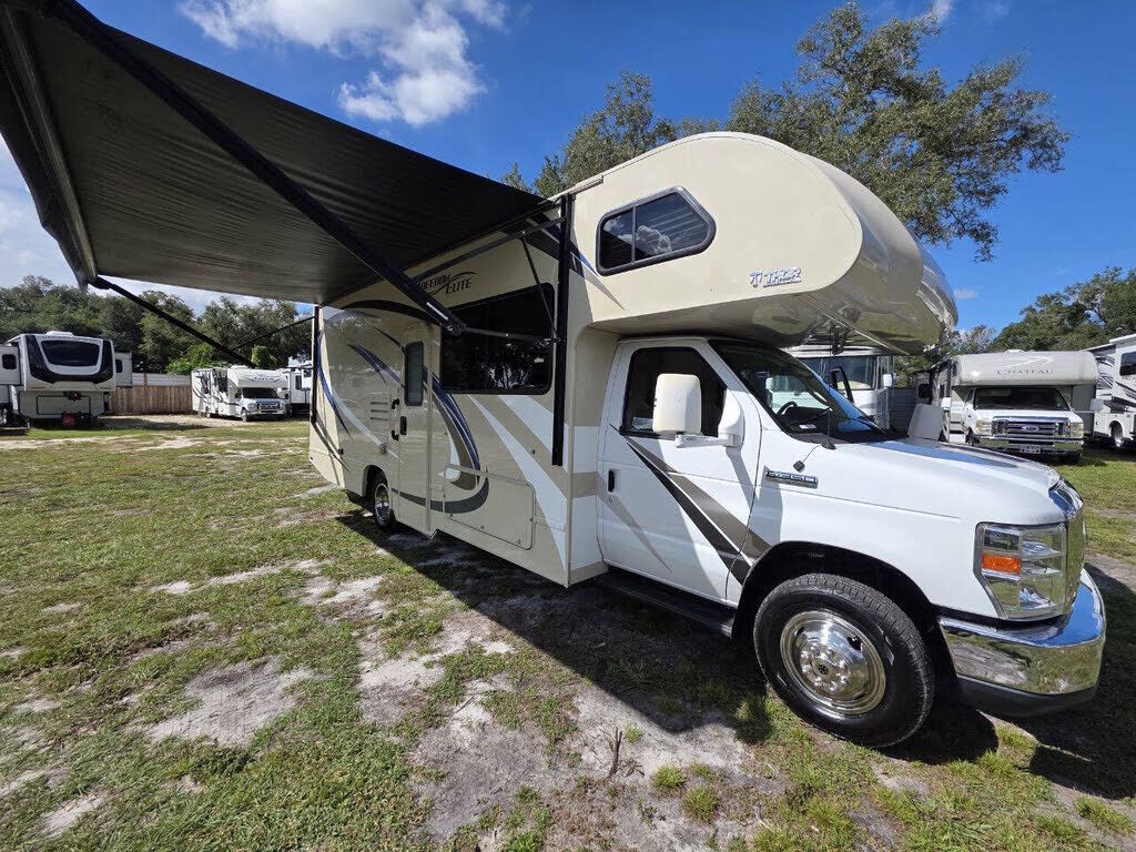 2017 FORD E-350