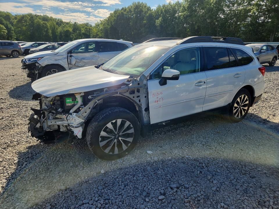 2016 SUBARU Outback