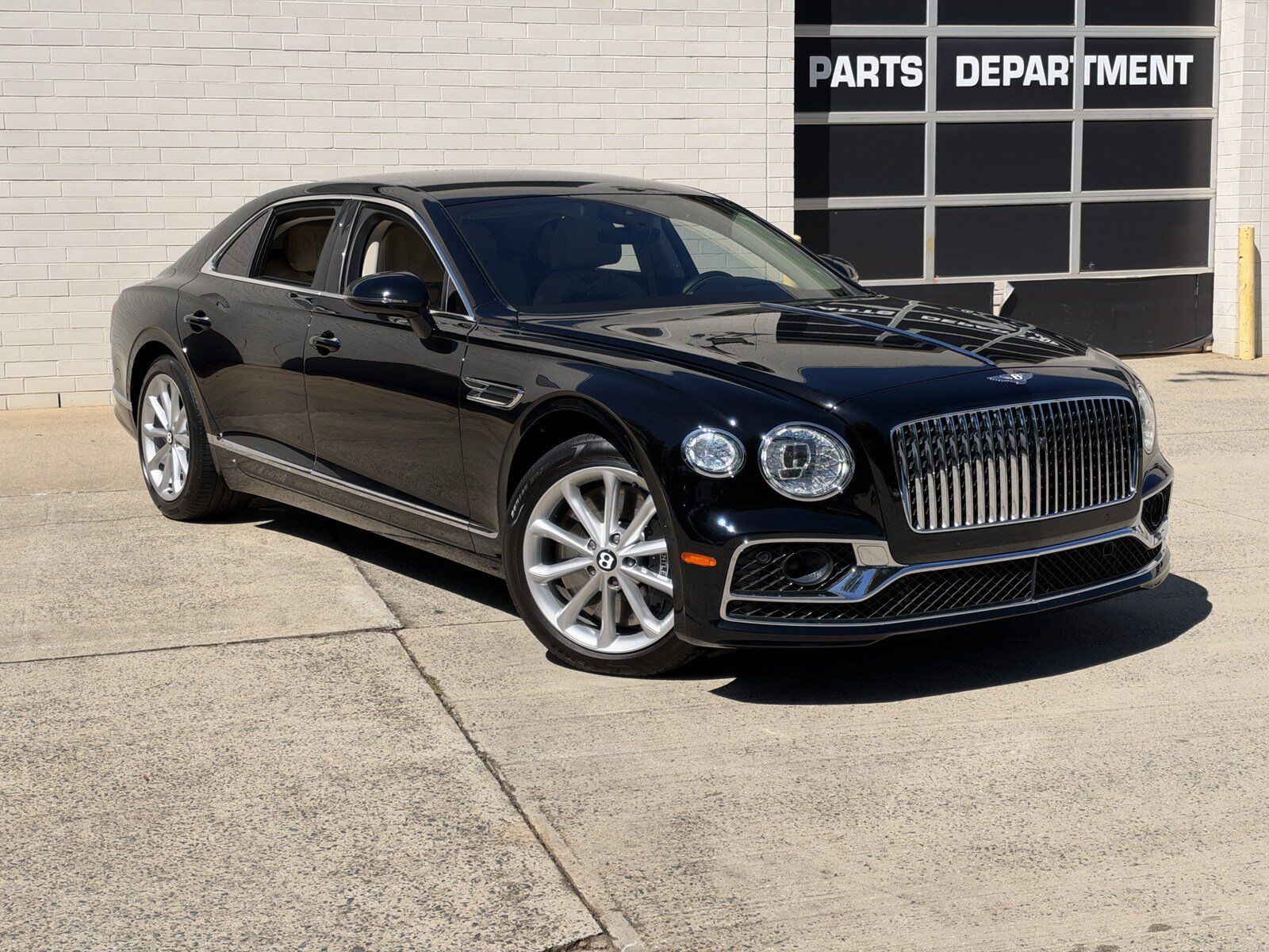 2023 BENTLEY Flying Spur
