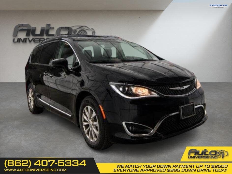 2017 CHRYSLER Pacifica