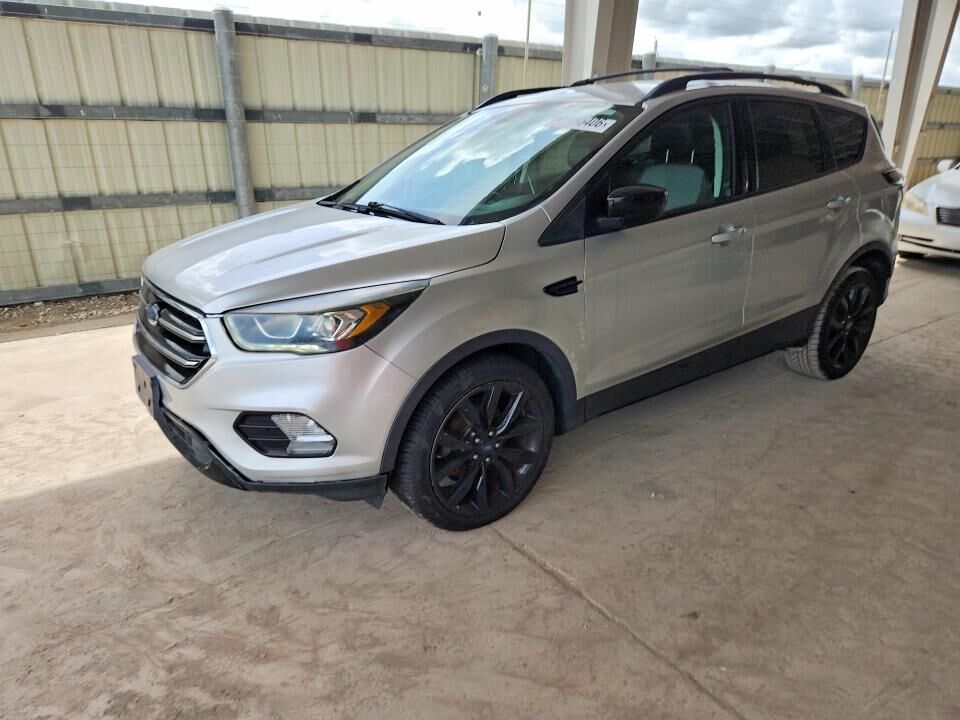2017 FORD Escape