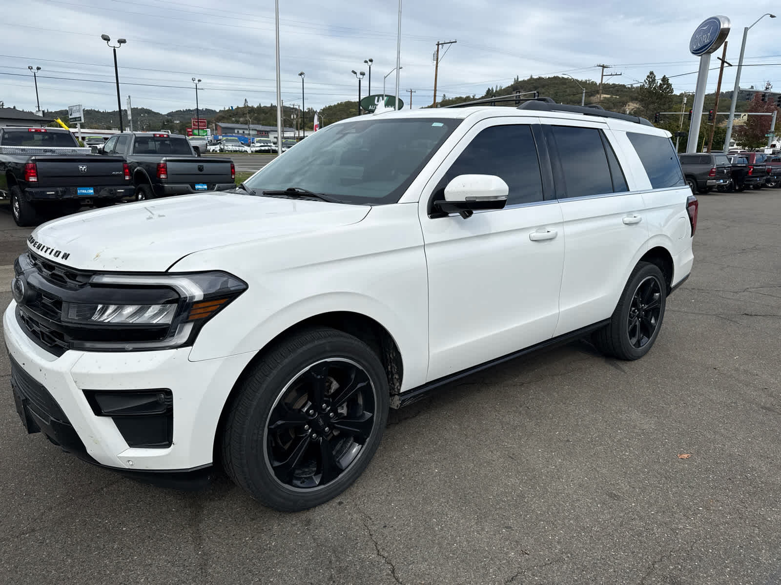 2023 FORD Expedition