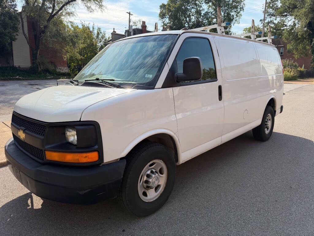 2017 CHEVROLET Express