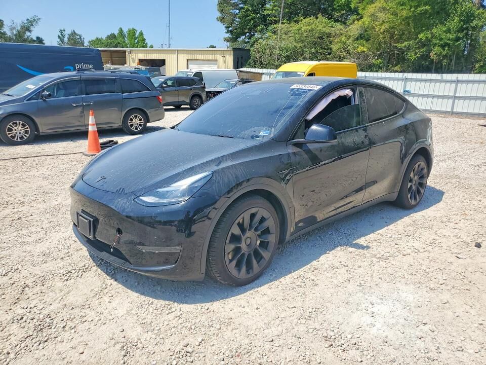 2024 TESLA Model Y