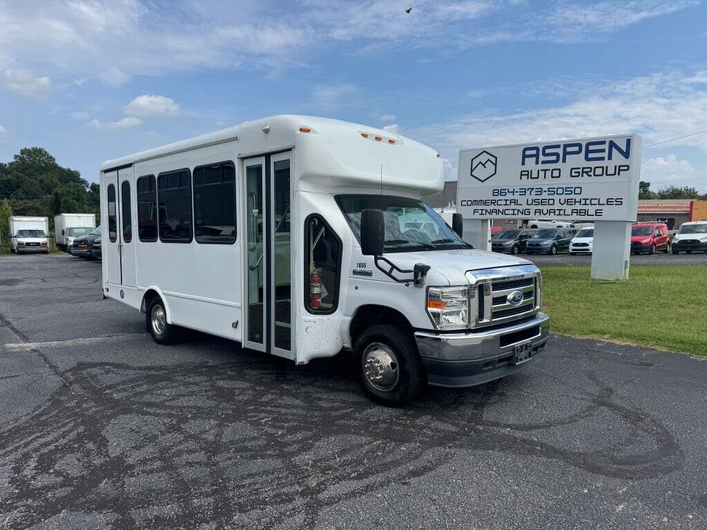 2021 FORD E-350