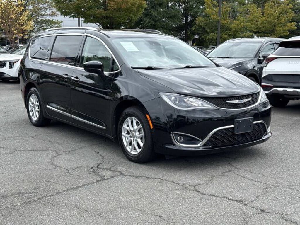 2020 CHRYSLER Pacifica