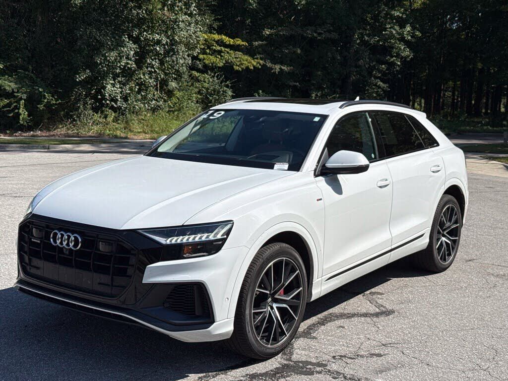 2019 AUDI Q8