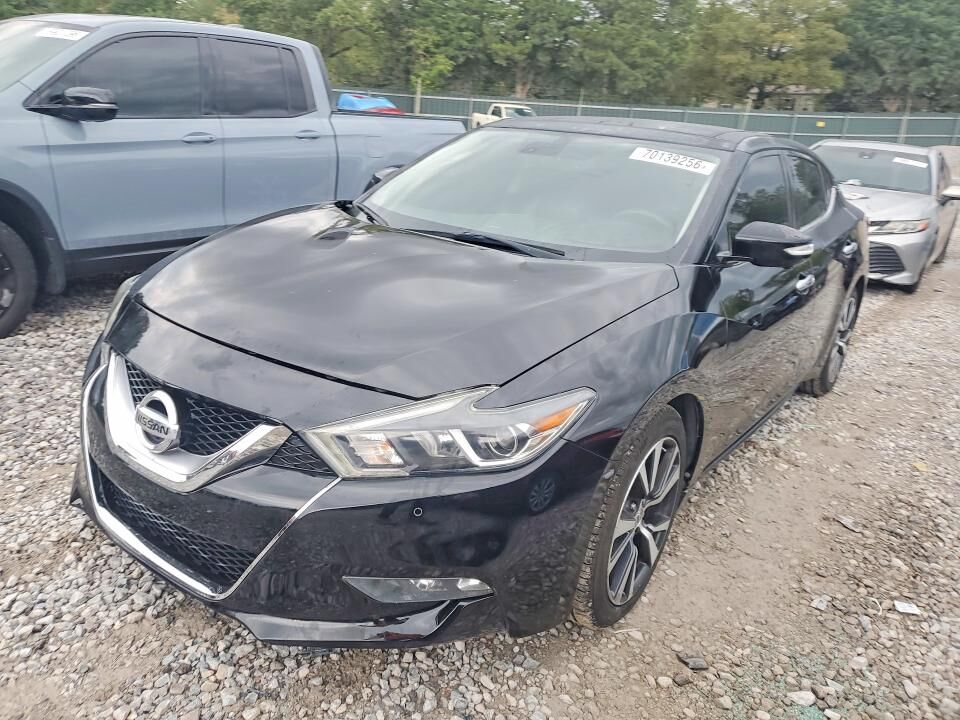 2017 NISSAN Maxima