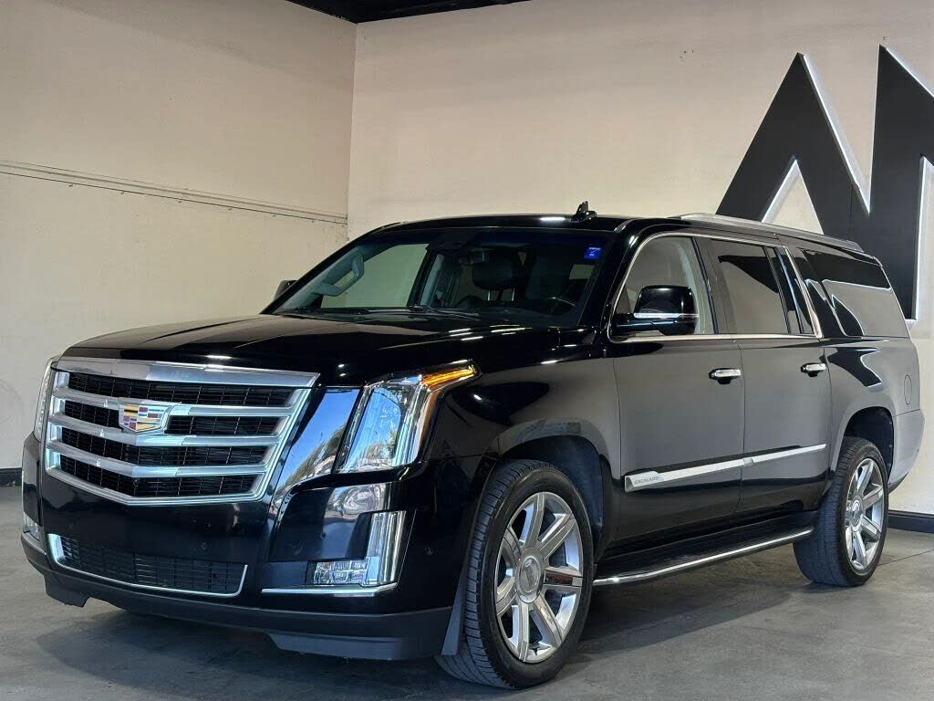 2019 CADILLAC Escalade ESV