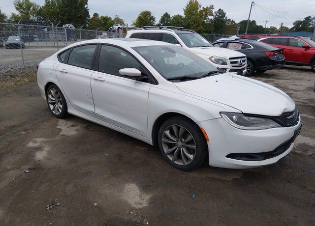 2015 CHRYSLER 200