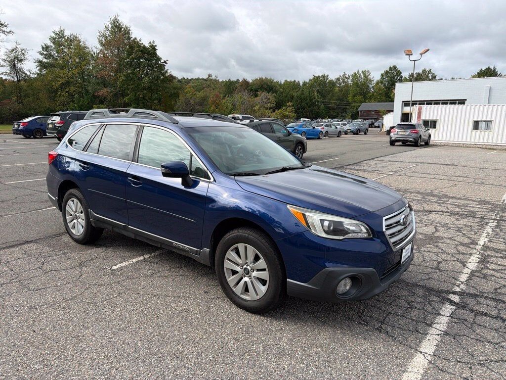 2017 SUBARU Outback