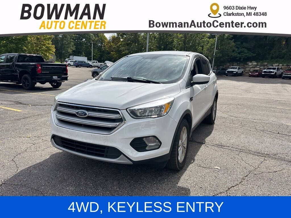 2017 FORD Escape