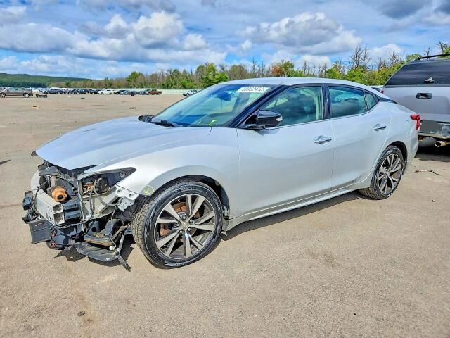 2016 NISSAN Maxima