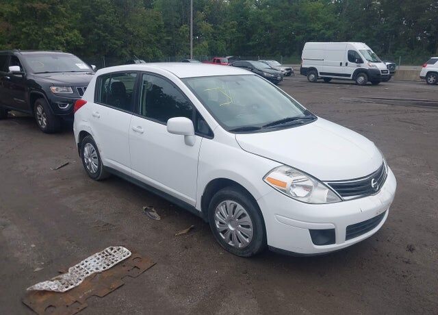 2011 NISSAN Versa