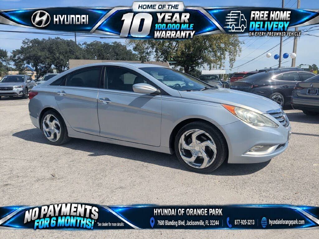 2011 HYUNDAI Sonata