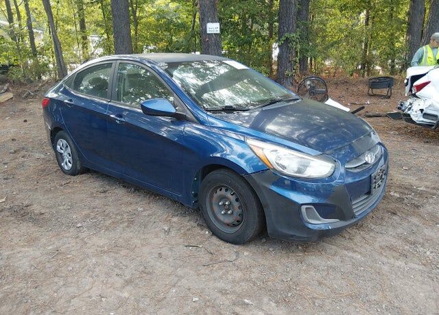 2015 HYUNDAI Accent