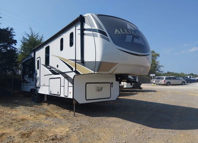 2021 ALLIANCE RV Paradigm