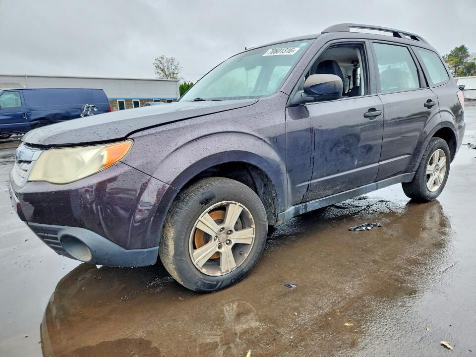 2013 SUBARU Forester