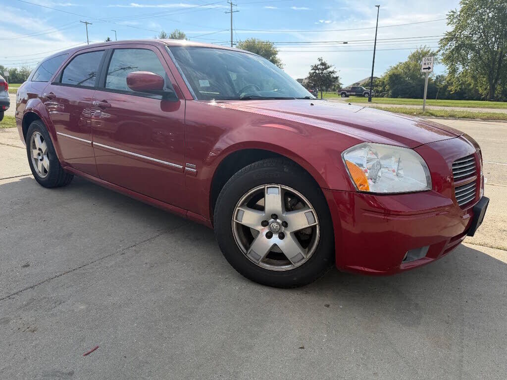 2005 DODGE Magnum