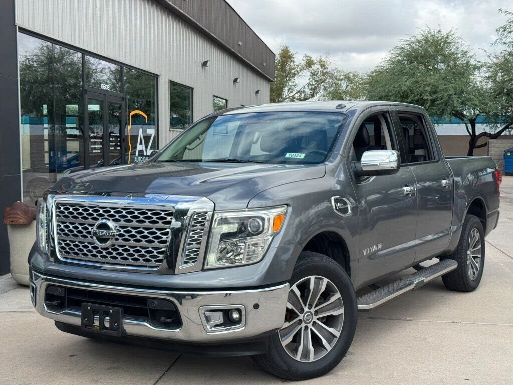 2017 NISSAN Titan