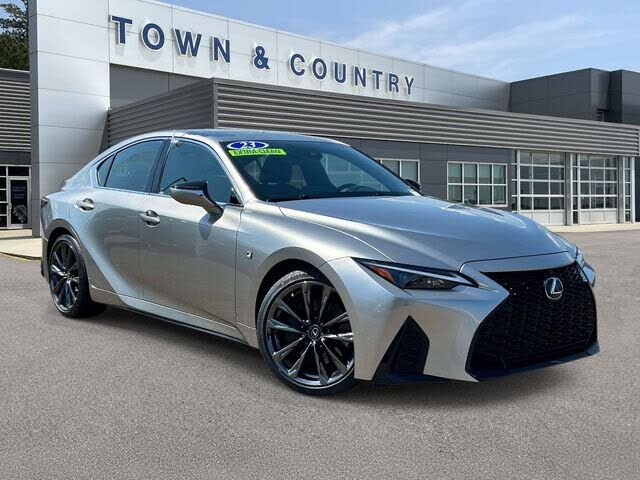 2023 LEXUS IS