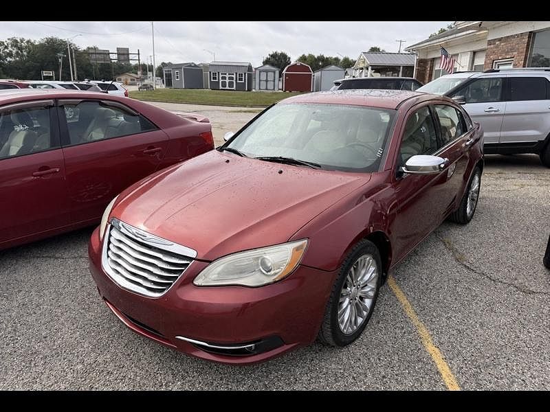 2011 CHRYSLER 200